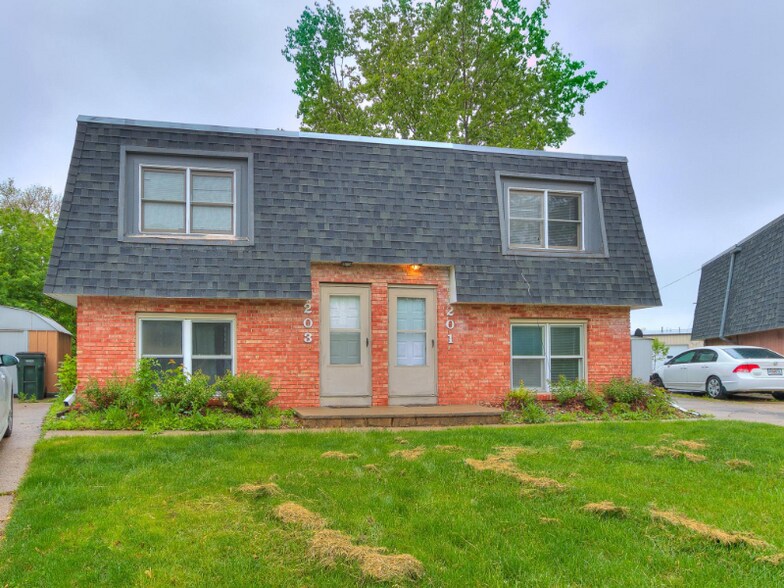 Building Photo - 201 Wellons Dr