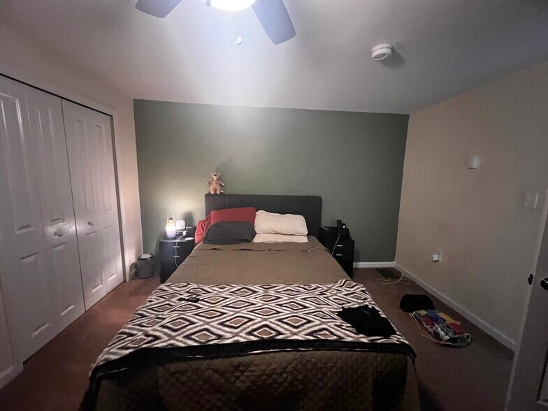 Building Photo - 203 Moreau St