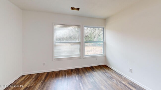 Building Photo - 201 Florence Ave