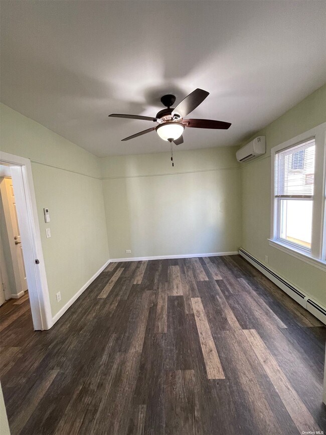 Building Photo - 239-15 88th Ave