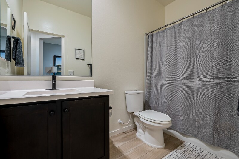 Building Photo - 9733 W Southgate Ave