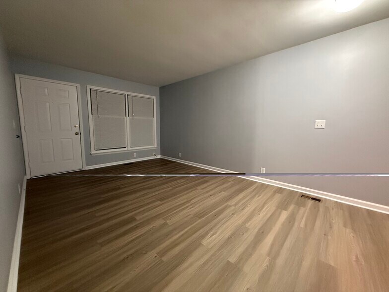 Living Room - 908 S Lexington Ave