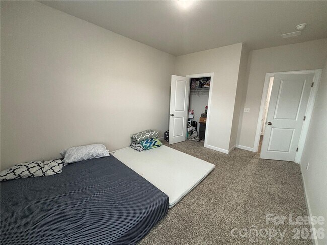 Building Photo - 1019 Clementine Rd