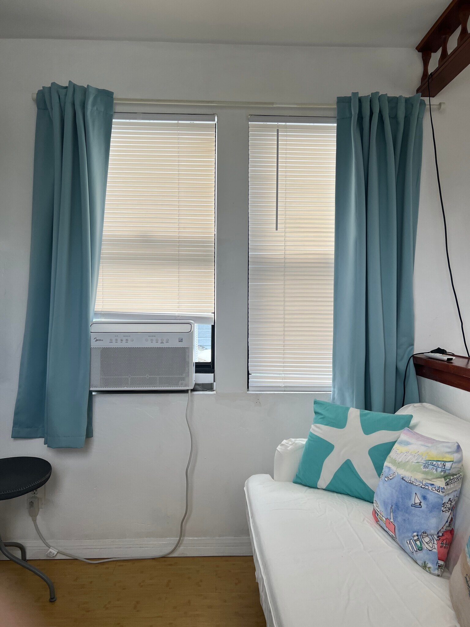 Building Photo - 280 C Ave