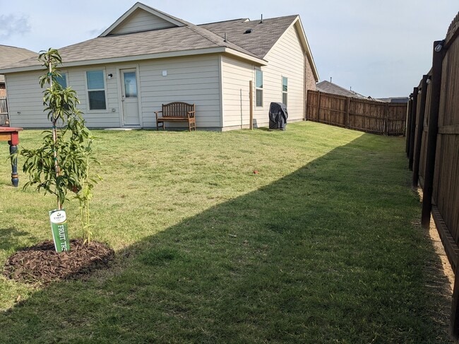 Building Photo - 345 Navidad Trail