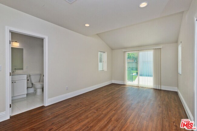 Building Photo - 1288 N Hill Ave