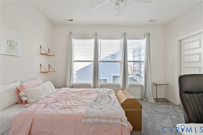 Building Photo - 5271 Old Main St