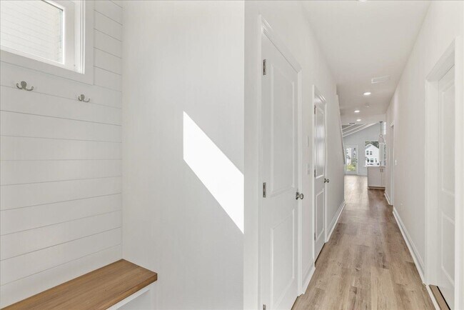 Building Photo - 5646 Native Oak Dr