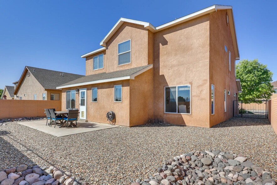 Building Photo - 1432 Tingley Dr