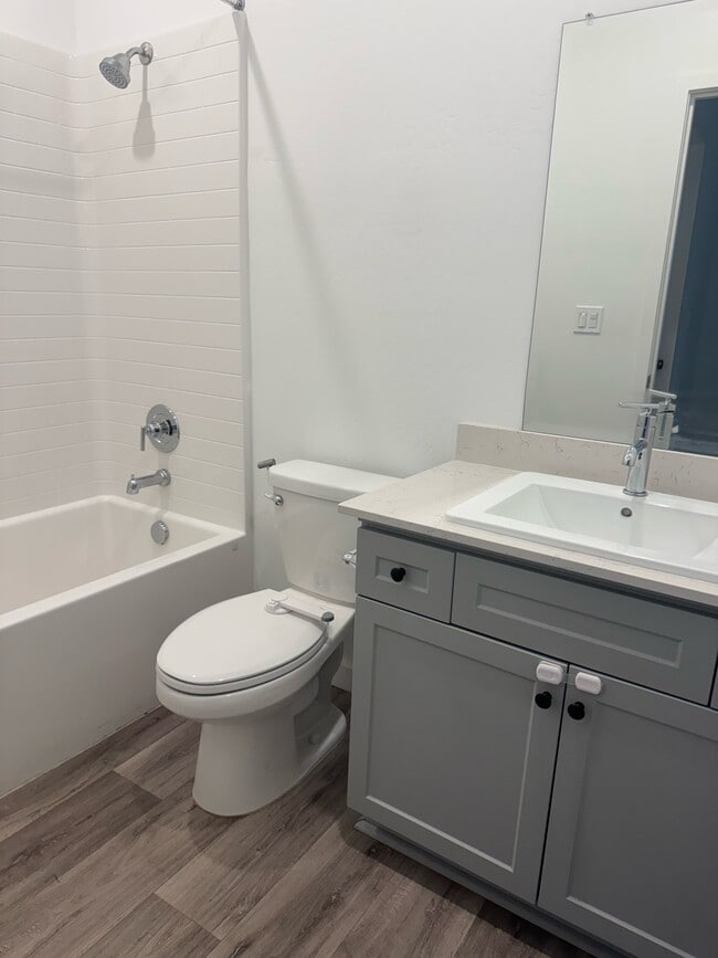 Building Photo - 3321 Mulberry Grv Wy