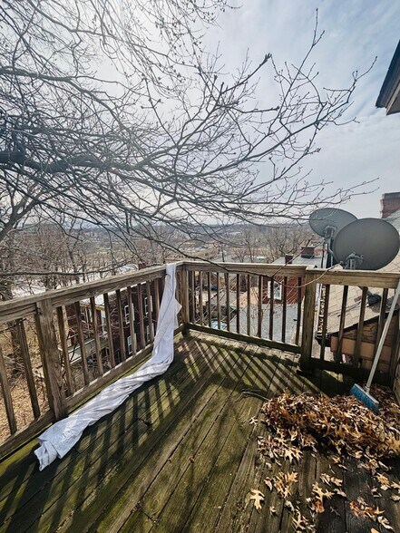 Building Photo - 112 N Fairmount St