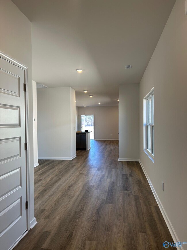 Building Photo - 3405 Cool Spgs Ave SW