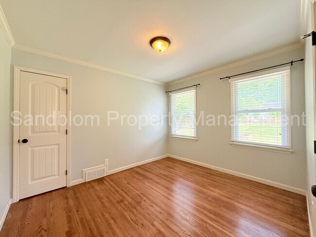 Building Photo - For Lease | Midtown Tulsa | Available Now!