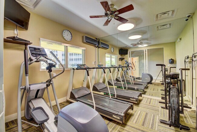 Building Photo - 3300 S Ocean Blvd