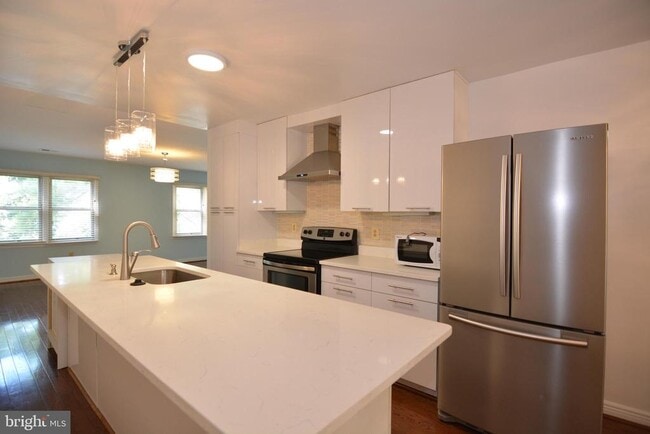 Building Photo - 7811 Coddle Harbor Ln