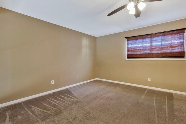 Building Photo - 3 bedroom in Ft Walton!!