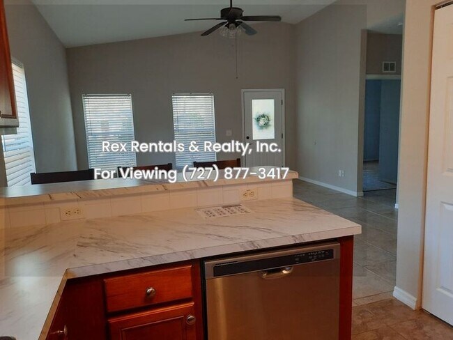 Building Photo - 3934 Dartmouth Ave N