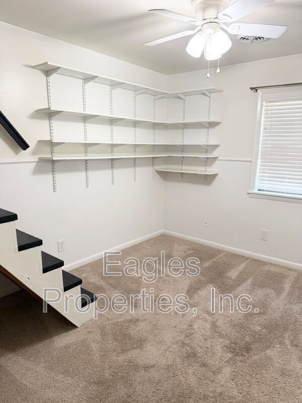 Building Photo - 1902 Harris St