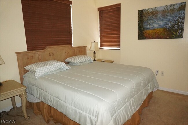 Building Photo - 13091 Sandy Key Bend