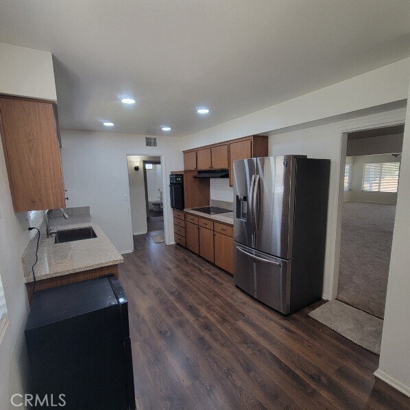Building Photo - 28894 Portsmouth Dr
