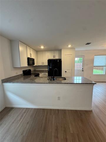 Building Photo - 5808 Cherry Holw Wy