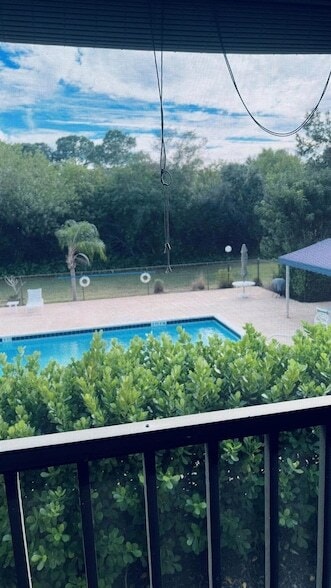 Building Photo - 2454 SE Garden Terrace