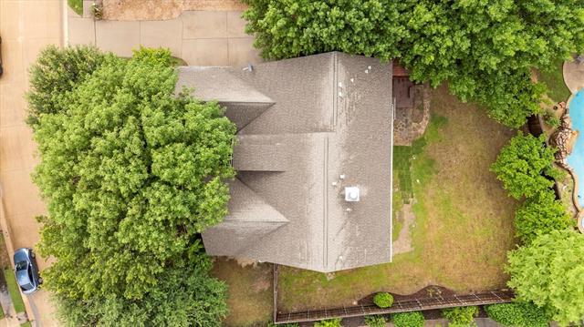 Building Photo - 821 High Willow Dr