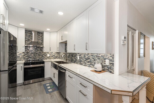 Building Photo - 333 N Atlantic Ave