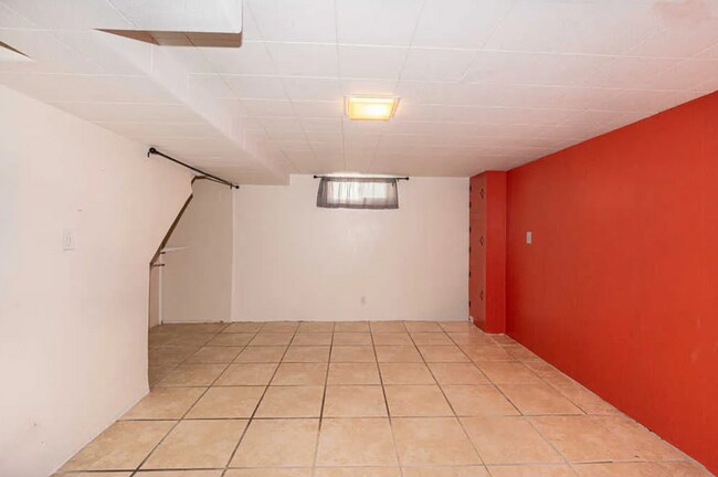 Building Photo - 981 36th St