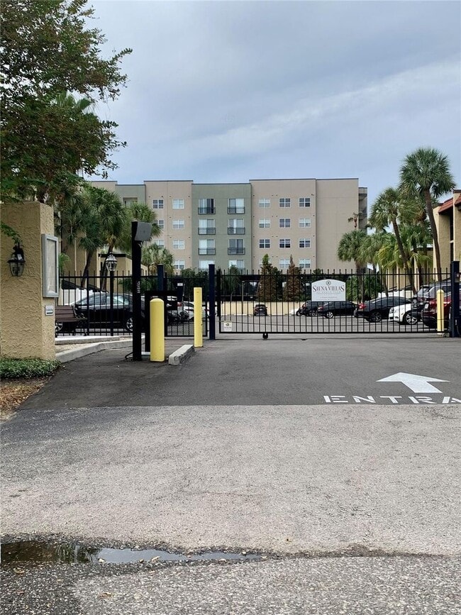 Building Photo - 2/1 Condo in South Tampa