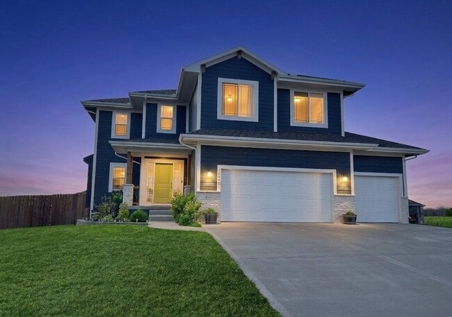 Building Photo - 14092 S Pascal St