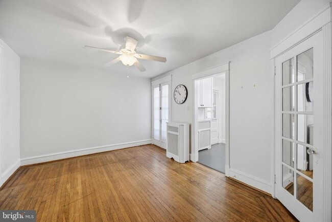 Building Photo - 3323 Tilden St