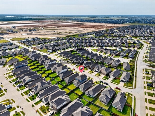 Building Photo - 21619 Coral Mist Dr