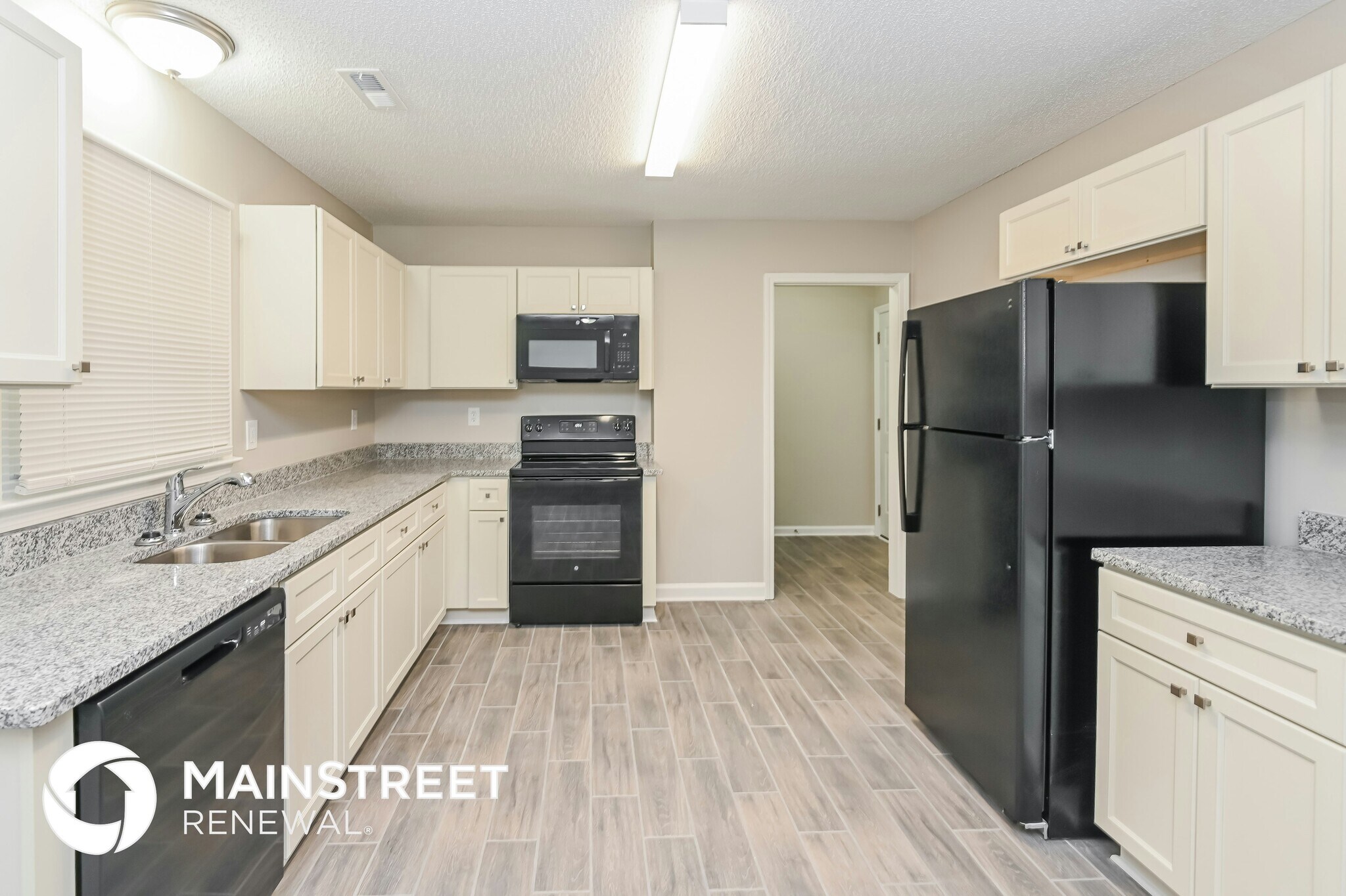 Building Photo - 9409 Dogwood Ridge Dr