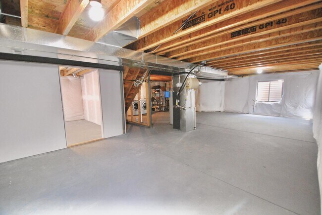 Building Photo - 1354 Avgare Way