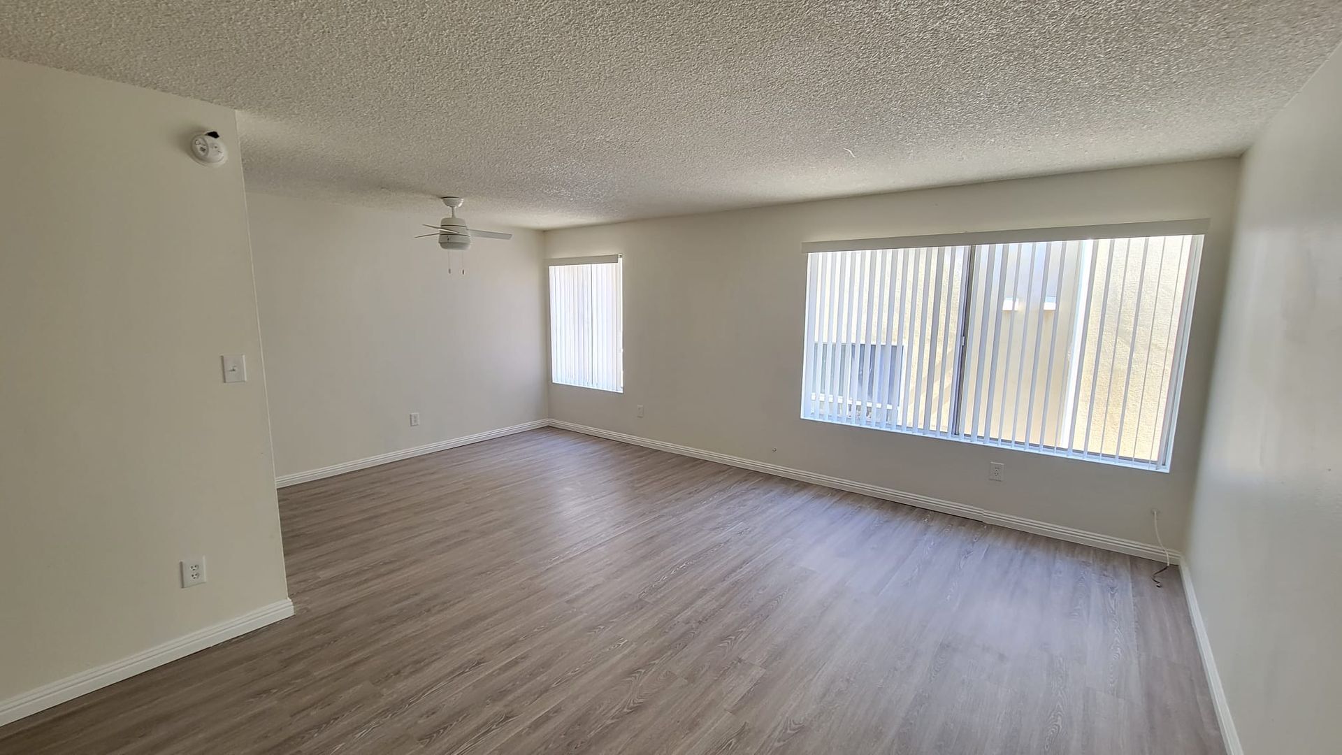 Building Photo - 5461 Kester Ave