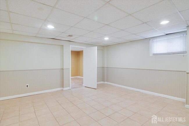 Building Photo - 3316 Beverly Rd