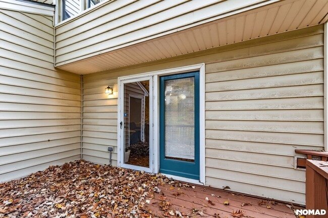 Building Photo - 4131 Kaplan Dr