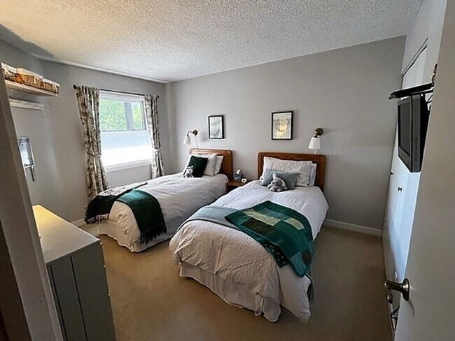 Building Photo - Winter Seasonal Rental- Mountainside Condos #247D