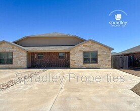Building Photo - 1573 Vani Ct