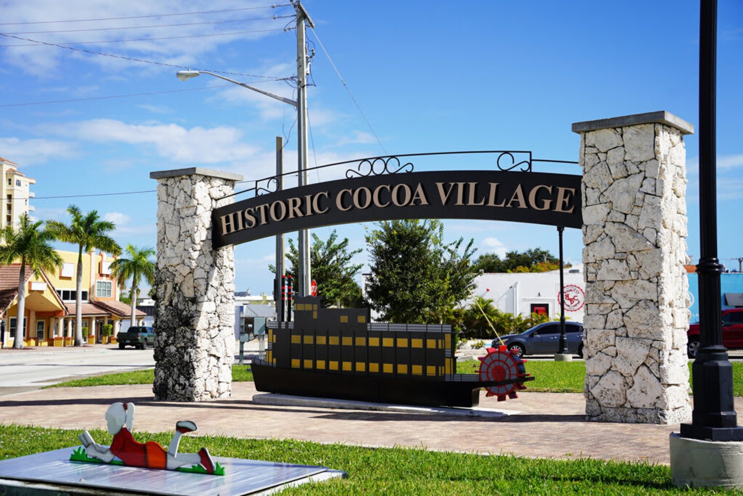 Building Photo - 214 Lucerne Dr