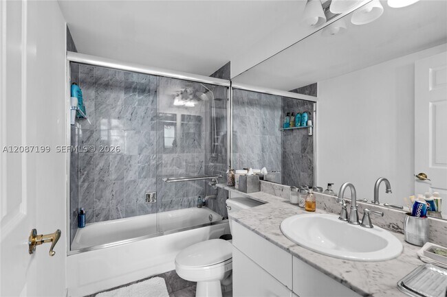 Building Photo - 800 Claughton Island Dr