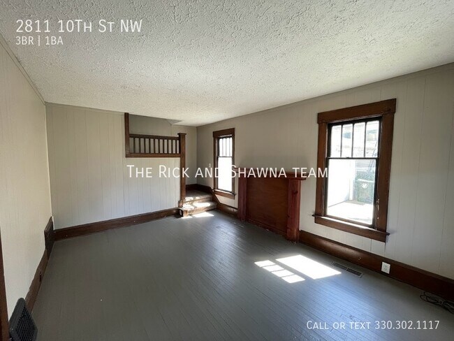 Building Photo - Three bedroom one bathroom home for rent