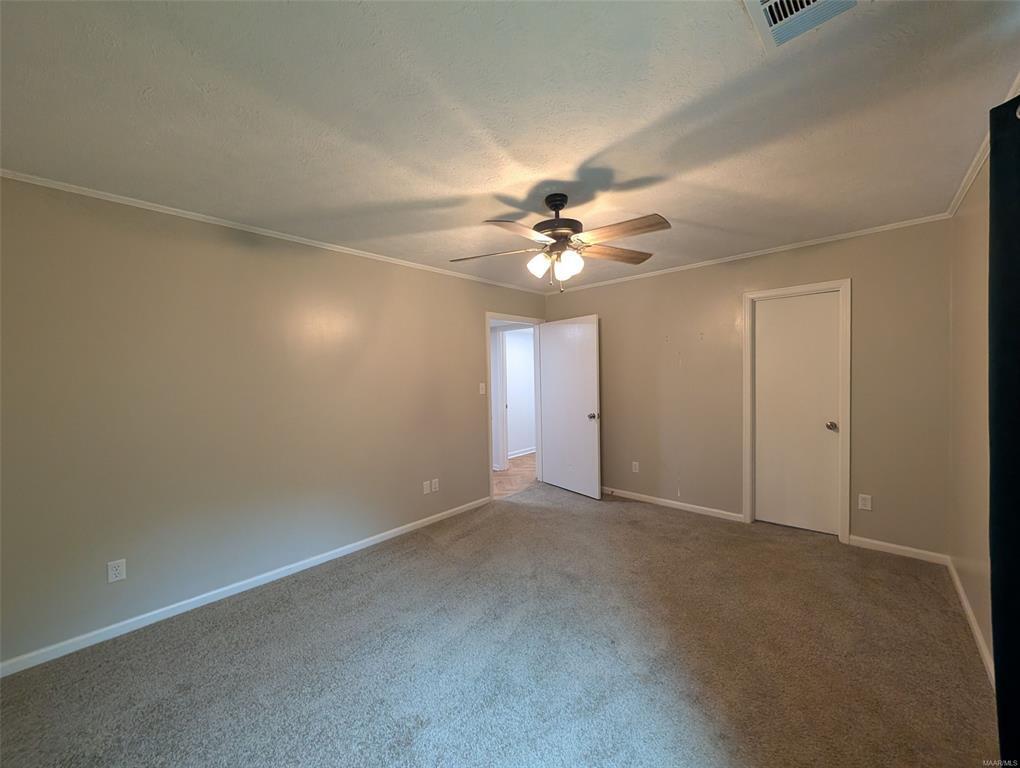 Building Photo - 31 Mountain View Dr
