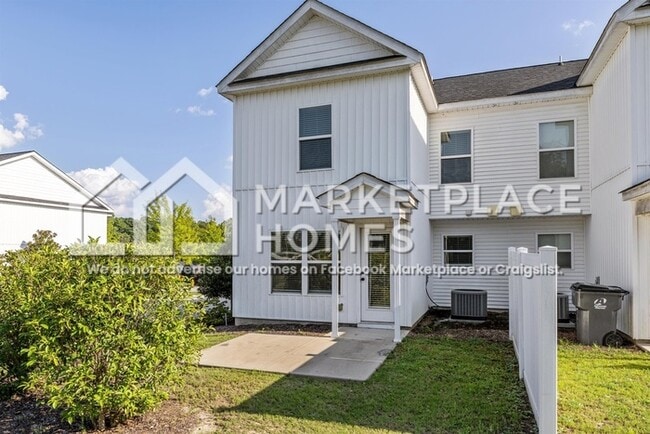 Building Photo - 2219 Perrins Ln
