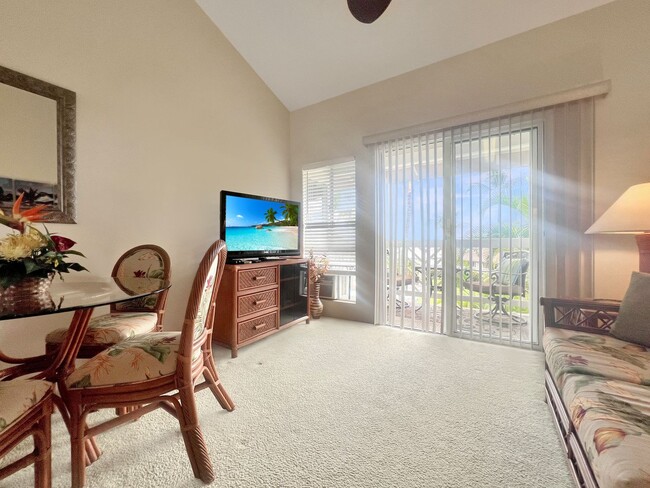 Building Photo - 2 Bedroom 2 Bathroom Fully Furnished secon...