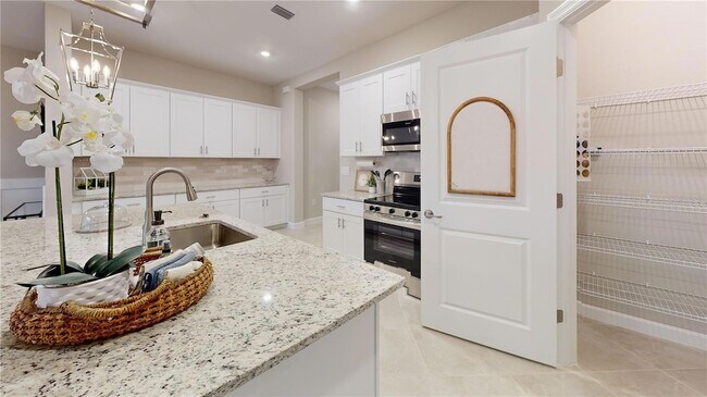 Building Photo - 1464 Saddlewood Cir