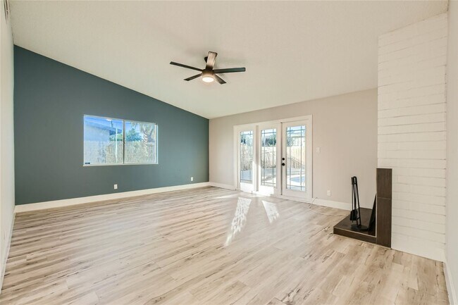 Building Photo - STUNNINGLY REMODELED Single Story Home with Pool in Twin Lakes Neighborhood