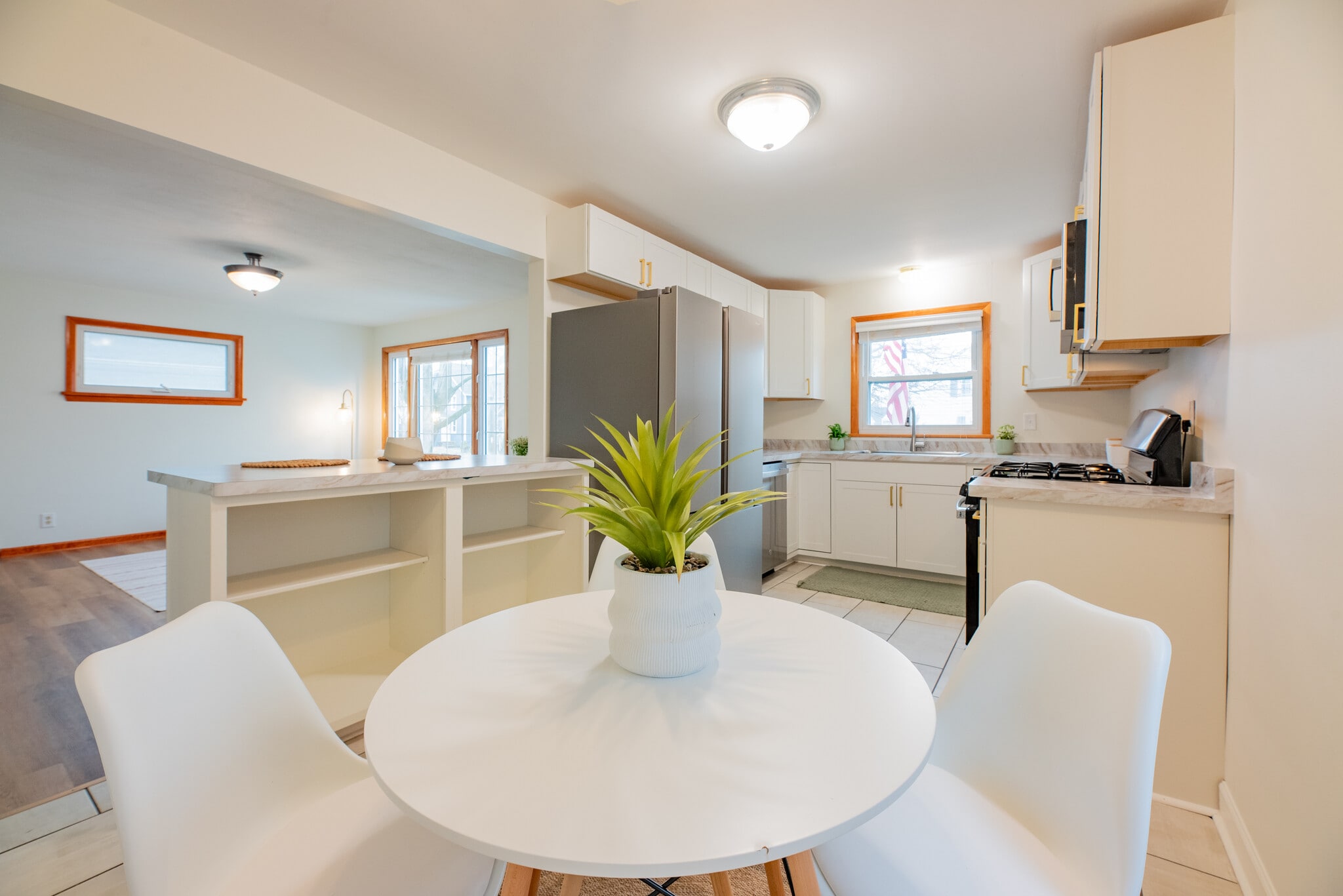 Building Photo - 416 W Spruce St