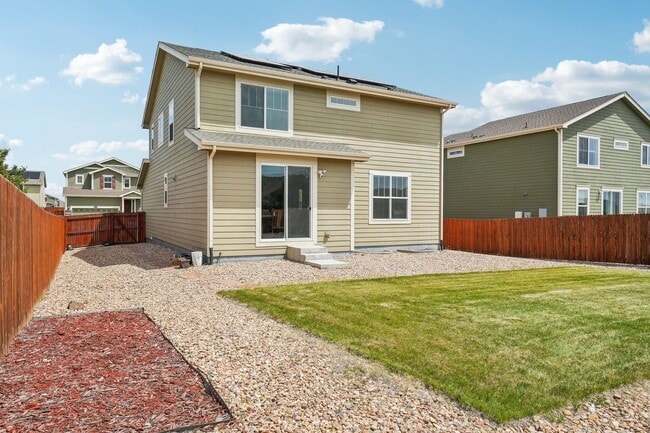 Building Photo - 4 bed 3.5 bath house located in Thornton!!